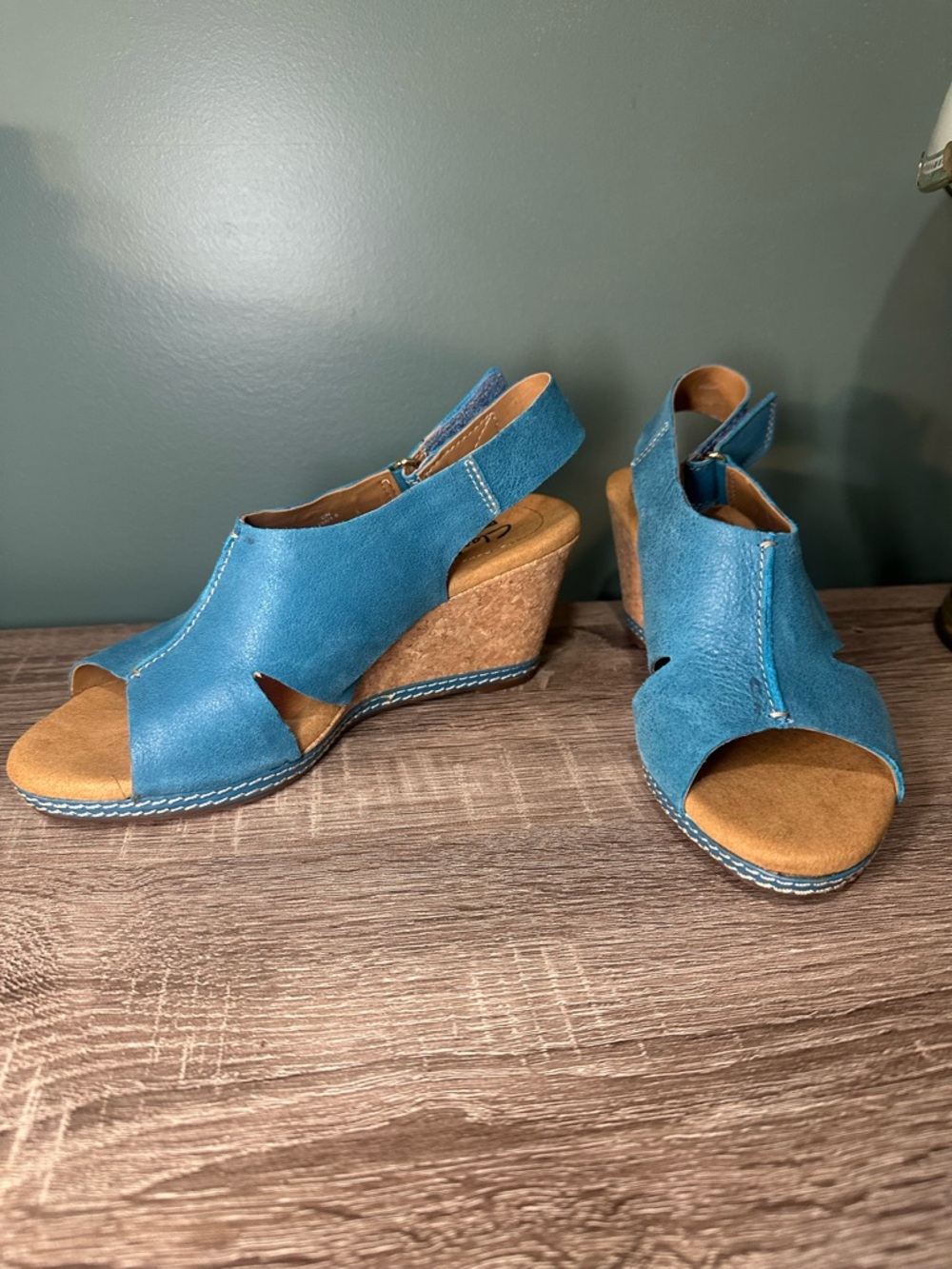 Clarks Collection Blue Leather Wedge Sandals Sz 7 Cork Heel Comfort